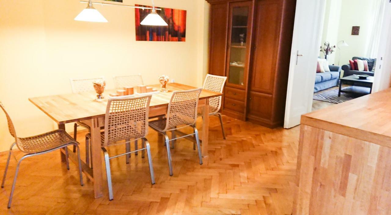 Krowoderska Apartment คราคูฟ ภายนอก รูปภาพ